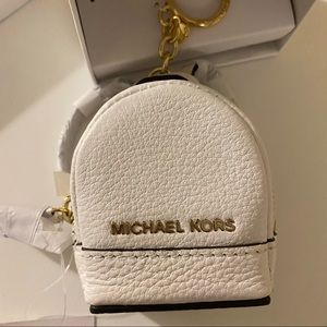 🆕 Michael Kors Rhea leather backpack keychain